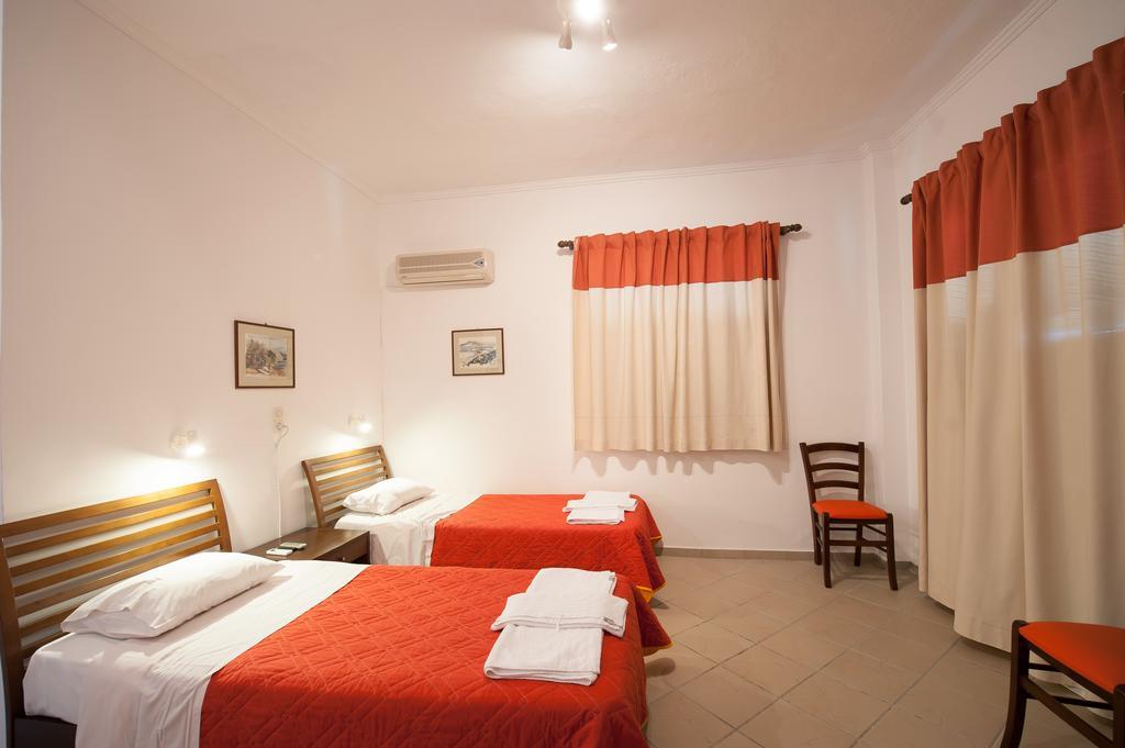 تسيليفي Zarkadis Beach Apartments الغرفة الصورة